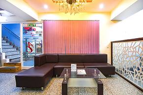 Fabhotel Comfort 35