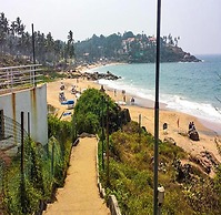 Fabhotel Wateredge Beach Resort