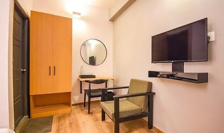 Fabhotel Heera Holiday Inn