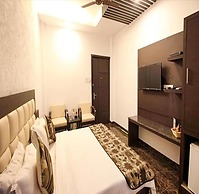 Fabhotel Arihant Inn