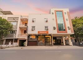 FabHotel Gross inn Suites