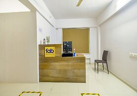 FabHotel Habitat