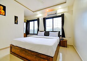 Fabhotel White House