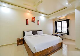 Fabhotel White House