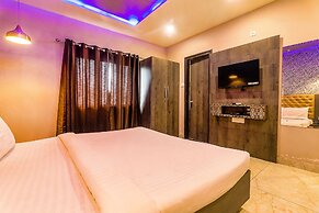 FabHotel Rudra Inn & Cafe I