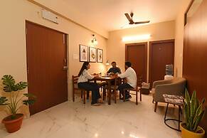Fabhotel Amar Raj Inn