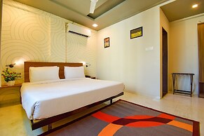 Fabhotel Manomay Homes