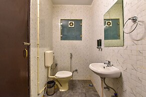 Fabhotel Gangashrey