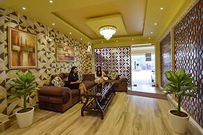 Fabhotel Red Rose