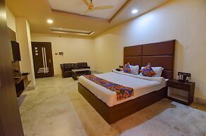 Fabhotel Red Rose