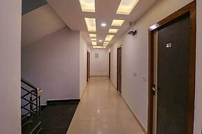 FabHotel Dolphin International