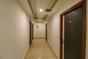 FabHotel Dolphin International