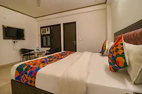 FabHotel Dolphin International