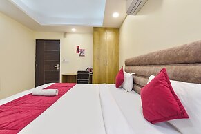 Fabhotel Pink City