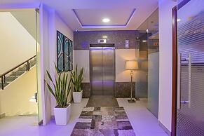 Fabhotel Royal International