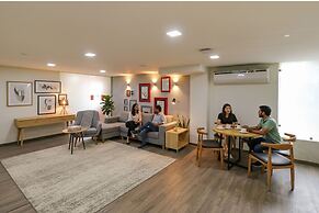 Fabhotel The Chaitanyas