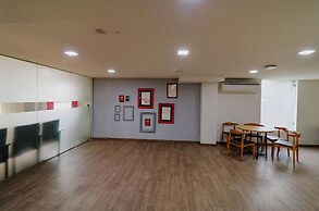 Fabhotel The Chaitanyas