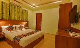 Fabhotel The Btm Palace