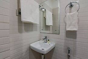 Fabhotel Middleton Desire