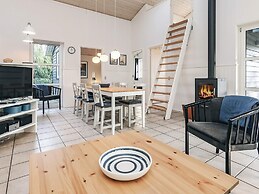 4 Star Holiday Home in Vaeggerlose