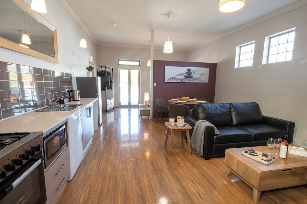 Lithgow Apartments