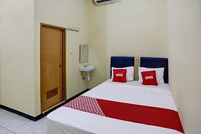 OYO 3767 Permata House