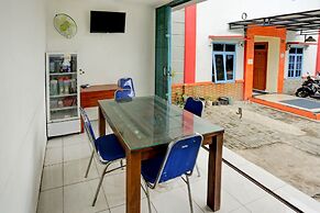OYO 3767 Permata House
