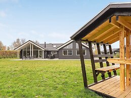 5 Star Holiday Home in Vaeggerlose