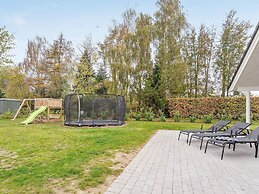 5 Star Holiday Home in Vaeggerlose