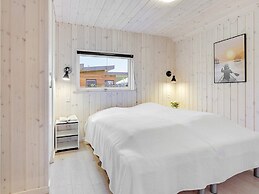 5 Star Holiday Home in Vaeggerlose