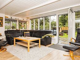 6 Person Holiday Home in Ulfborg