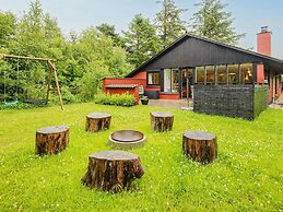 6 Person Holiday Home in Ulfborg