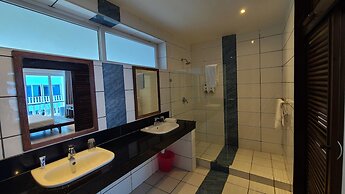 c3 Cowrie Shell Residences
