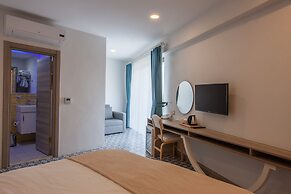 Assos Altın Otel