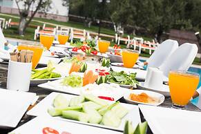 Assos Altın Otel