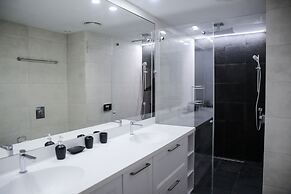 YalaRent Midtown towers TLV