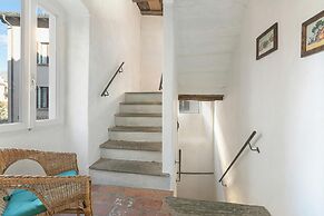 Historical Caslano Apartments