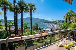 Queen Lake View