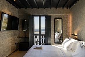 She Mykonos Boutique Hotel