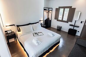 She Mykonos - The Residency