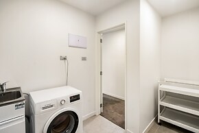 The Perfect Spacious 2BR Getaway-Netflix