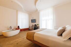 Lidia Rooms & Suites