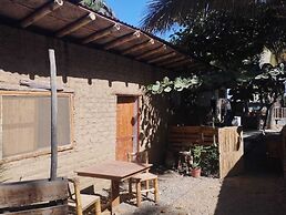 Los Almendros Mancora
