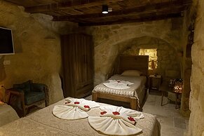 Feris Cave Hotel