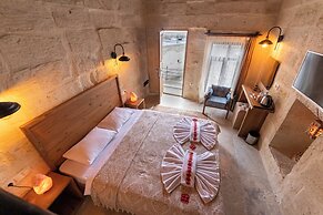 Feris Cave Hotel