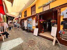 Tarihi Sarı Konak