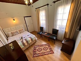 Tarihi Sarı Konak