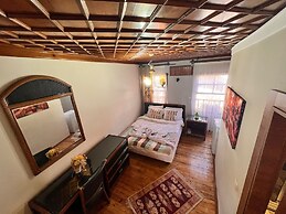 Tarihi Sarı Konak