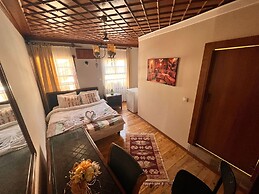 Tarihi Sarı Konak