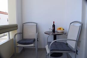 Lefteris Insta-worthy Studio With Garden View